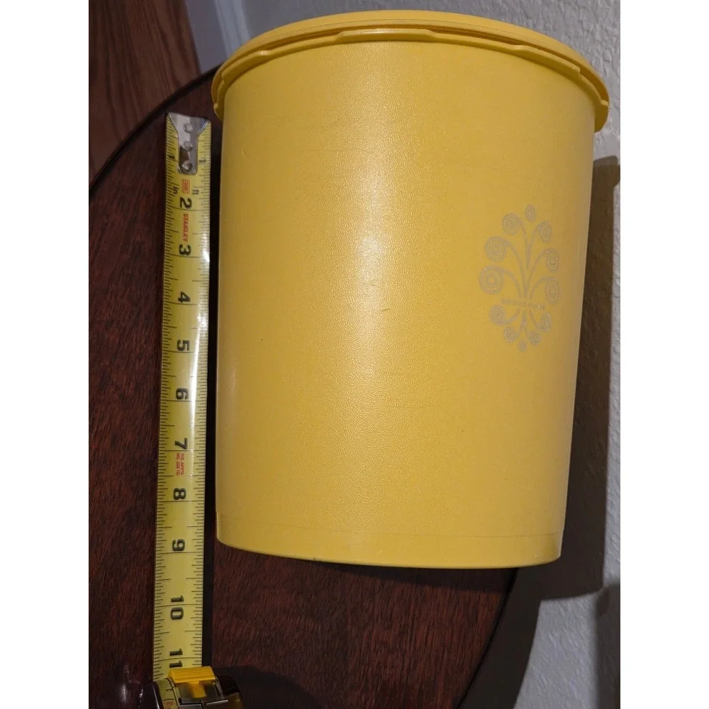 Tupperware vintage servalier